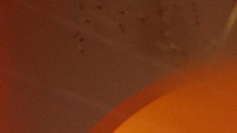 El joven fue encontrado muerto cerca del bar.