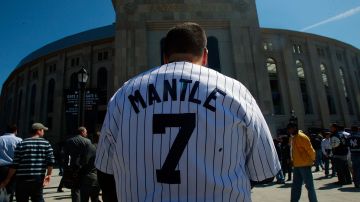 A 27 años de su muerte, Mickey Mantle sigue siendo un ídolo para los fanáticos en New York.