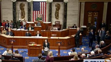 La reforma a favor de inmigrantes veteranos fue aprobada en la Cámara de Representantes.