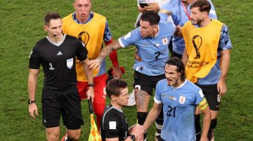 Las sanciones que FIFA podría imponer a los uruguayos Cavani, Godín, Giménez y Muslera por sus acciones en el Mundial