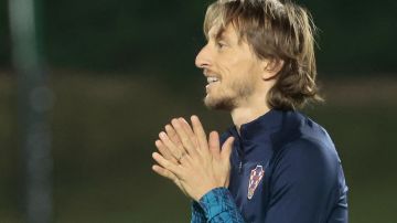 El centrocampista Luka Modric aseguró que Croacia tendrá muchas dificultades para parar a Messi.