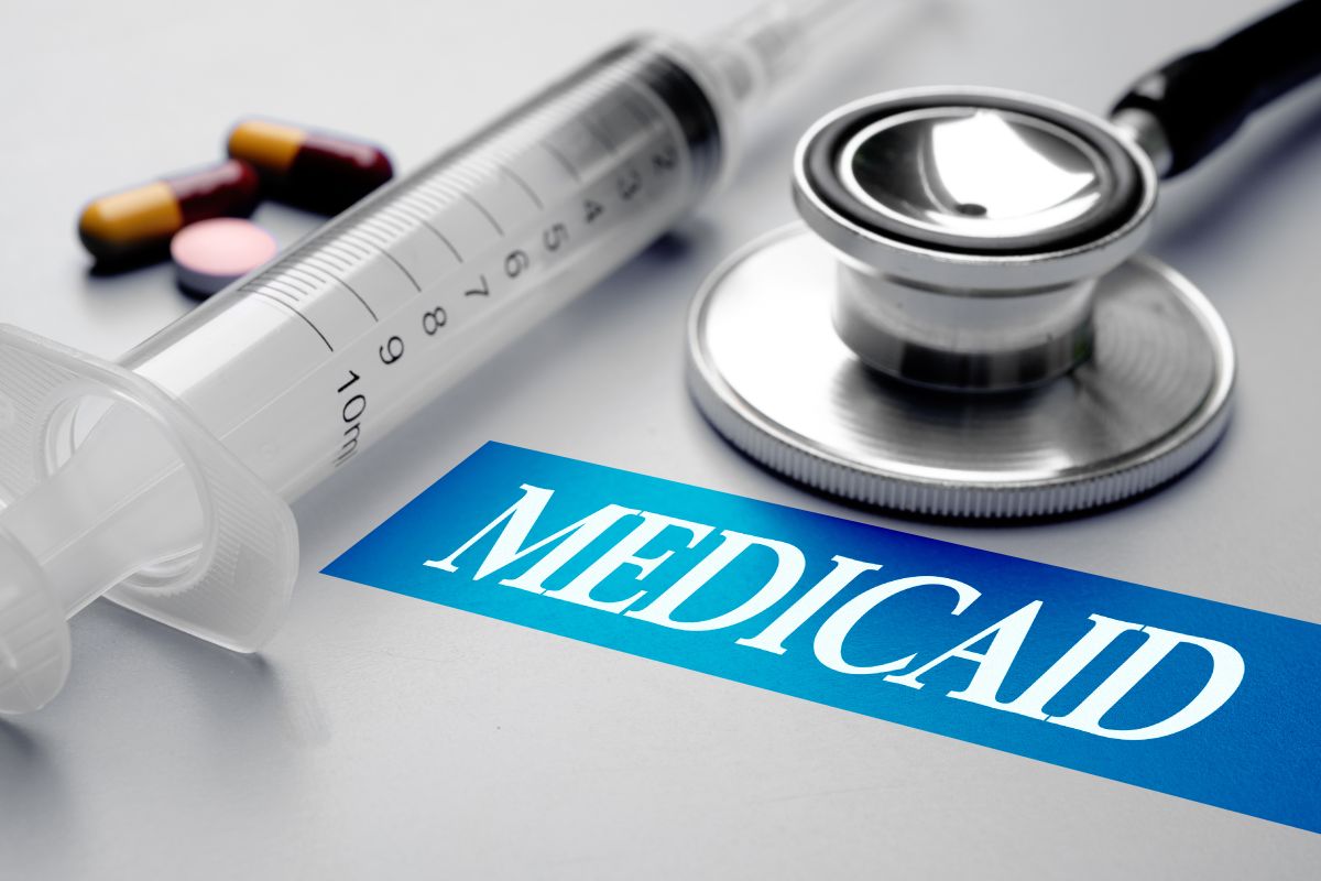 A partir del 1 de abril los estados no estarán obligados a renovar de manera automática los de los programas Medicaid y CHIP, como había venido ocurriendo desde principios de la pandemia.