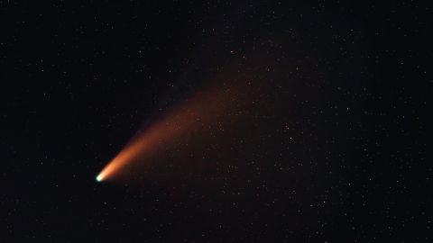 El cometa, apodado "C/2022 E3 (ZTF)", actualmente es demasiado tenue para ser visto sin un telescopio.