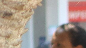 Migrantes en la plaza principal en la Ciudad de Tapachula, en el estado de Chiapas, México.