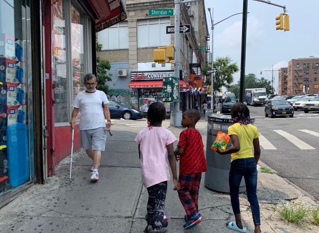Más del 20% de los niños en Nueva York viven por debajo de la pobreza y 38% en El Bronx