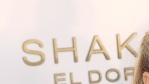 Shakira tendría que posponer su mudanza al mes de marzo.