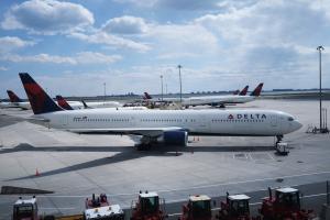 Dos aviones estuvieron cerca de chocar en el aeropuerto JFK; autoridades investigan incidente