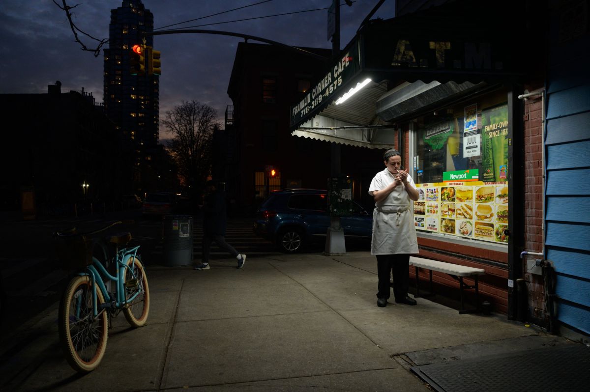 NYC bodeguero goes viral for projecting video in business with images of the “thieves of the week”