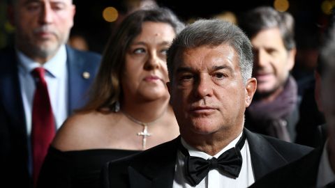 Laporta debe ingresar $28 millones de dólares si quiere un nuevo fichaje