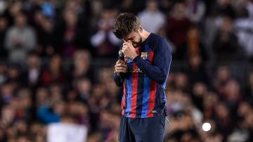 Gerard Piqué se despide del fútbol ante su afición en el Camp Nou.