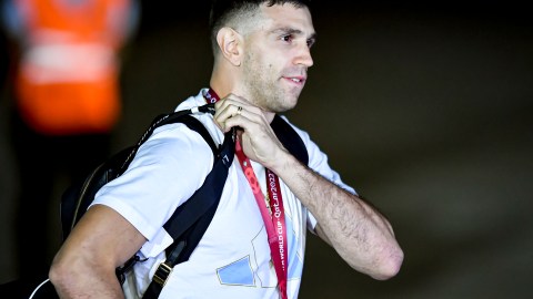 Emiliano con la medalla de campeón del mundo