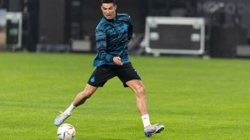 Cristiano Ronaldo haría su debut con al-Nassr el 19 de enero en un amistoso contra el PSG de Lionel Messi. Antes, ha pasado a visitar al Real Madrid