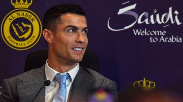 Cristiano Ronaldo durante la rueda de prensa de presentación con el Al-Nassr.