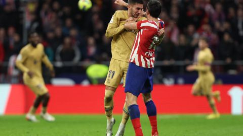 Torres y Savic se perderán los próximos compromisos de sus equipos tras ser expulsados.