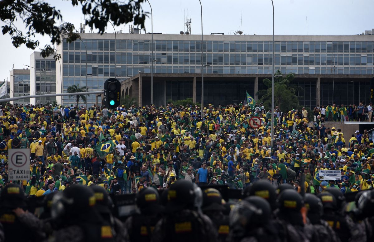 Hasta el momento, hay 300 detenidos por los actos antidemocráticos del domingo.