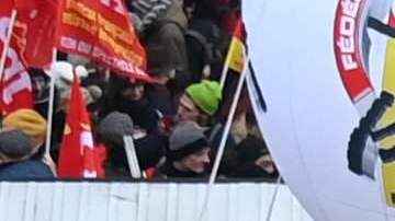 El incidente se registró durante una manifestación en París.