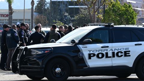 US-CRIME-SHOOTING-STANDOFF