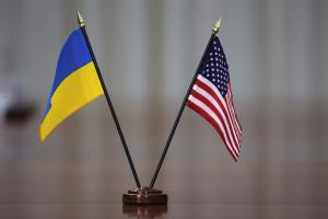 Delegación del gobierno estadounidense viajó a Ucrania para reunirse con Zelensky