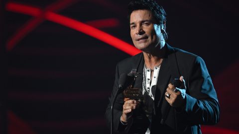 El cantante Chayanne sigue robándose la mirada de sus fanáticas en Instagram.