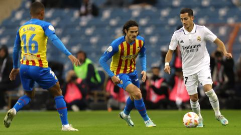 Lucas Vázquez tuvo que retirarse al minuto 69 del partido contra el Valencia.