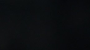 Aaron Ramsdale fue atacado por una aficionado.