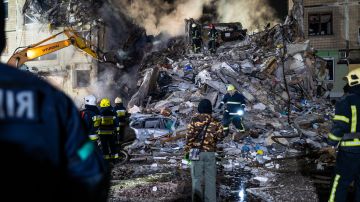 Rescue Efforts Continue After Missile Hits Dnipro Apartment Block