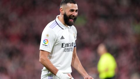 Karim Benzema luego de anotar su gol ante Athletic Bilbao.