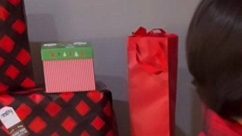 Evelyn Beltrán junto a su hijo Timothy.