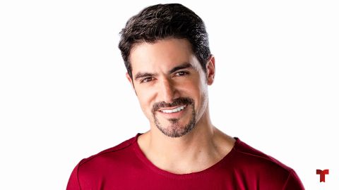 Pepe Gámez no se deja intimidar por Rey Grupero en La Casa de los Famosos.