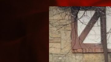 Los bomberos respondieron a un fuerte incendio en un sótano en Queens.