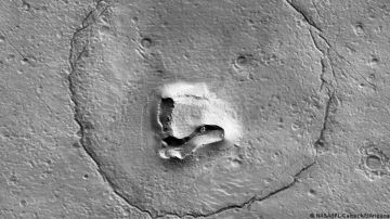 El "oso" descubierto por los astrónomos de la NASA en la superficie de Marte.