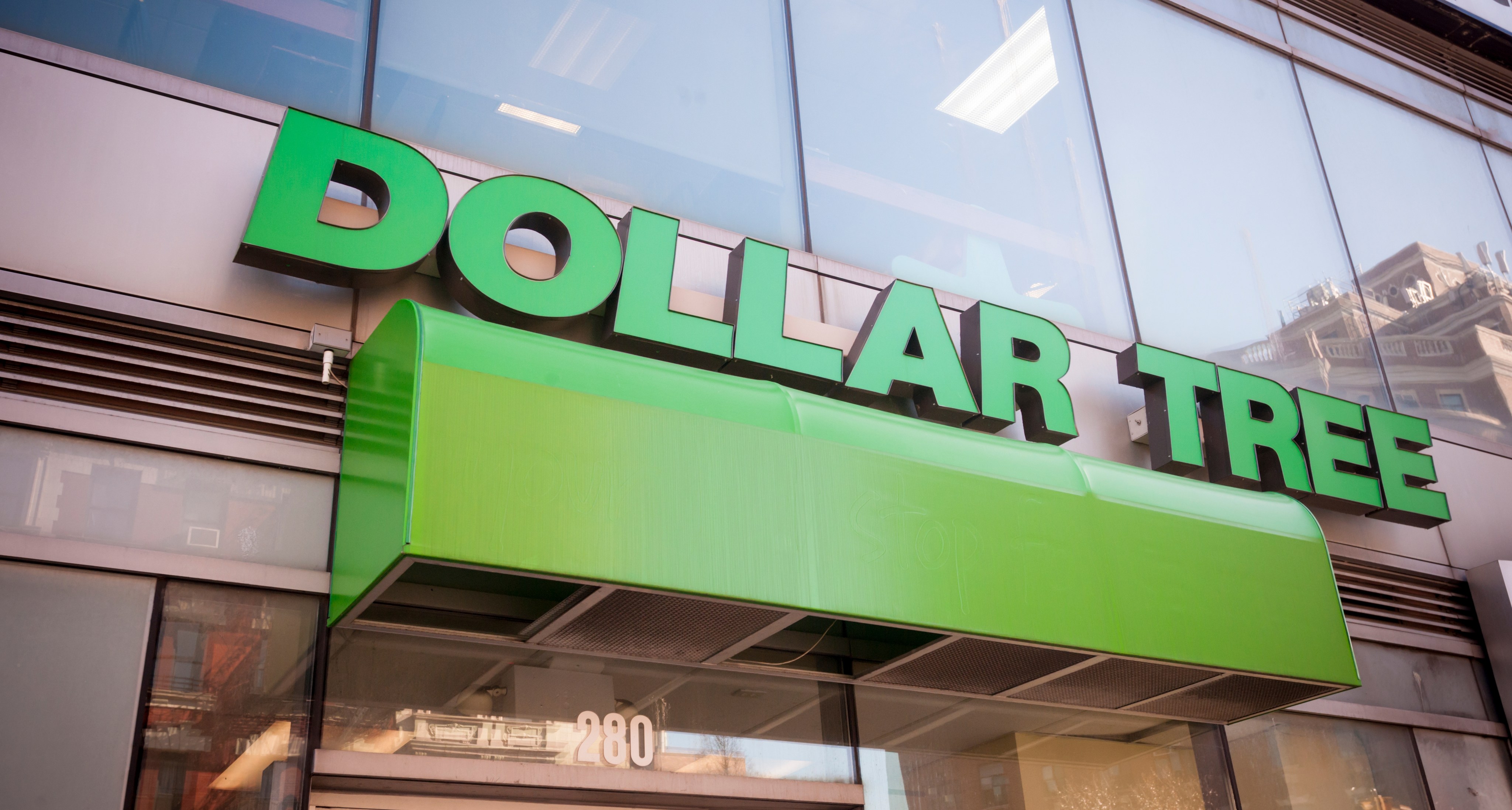 Dollar Tree abrirá nuevas tiendas que cobrarán más caro - El Diario NY