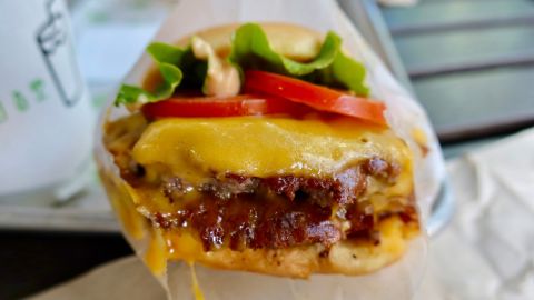 Hamburguesa de carne fresca