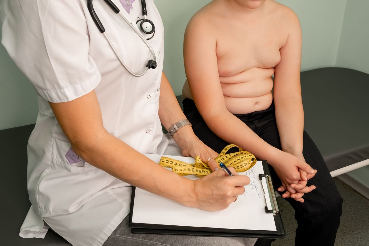 Uno de cada cinco niños en EEUU es obeso y, por ello, los pediatras consideran que hay que tomar más medidas para revertir esta situación.