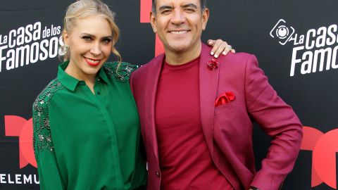 Héctor Sandarti y Jimena Gállego son los conductores de 'La Casa de los Famosos 3' que inició el pasado 17 de enero.