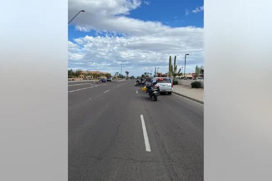 Dos ciclistas muertos y 11 más heridos tras accidente automovilístico en Arizona