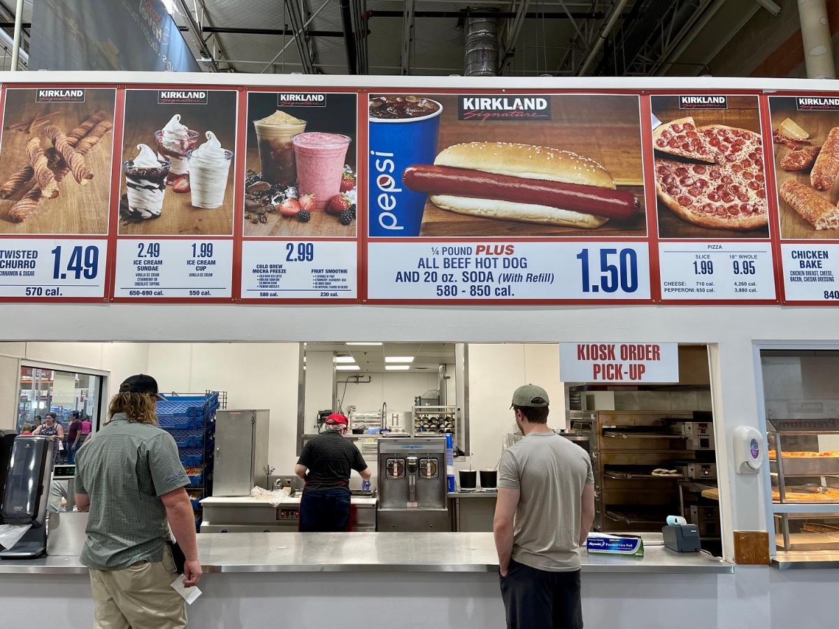 Costco tiene un nuevo sándwich de $10 dólares, casi el doble que dos pollos  enteros - El Diario NY