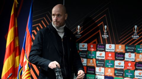 Erik ten Hag considera que el Manchester United podía golear al Barcelona