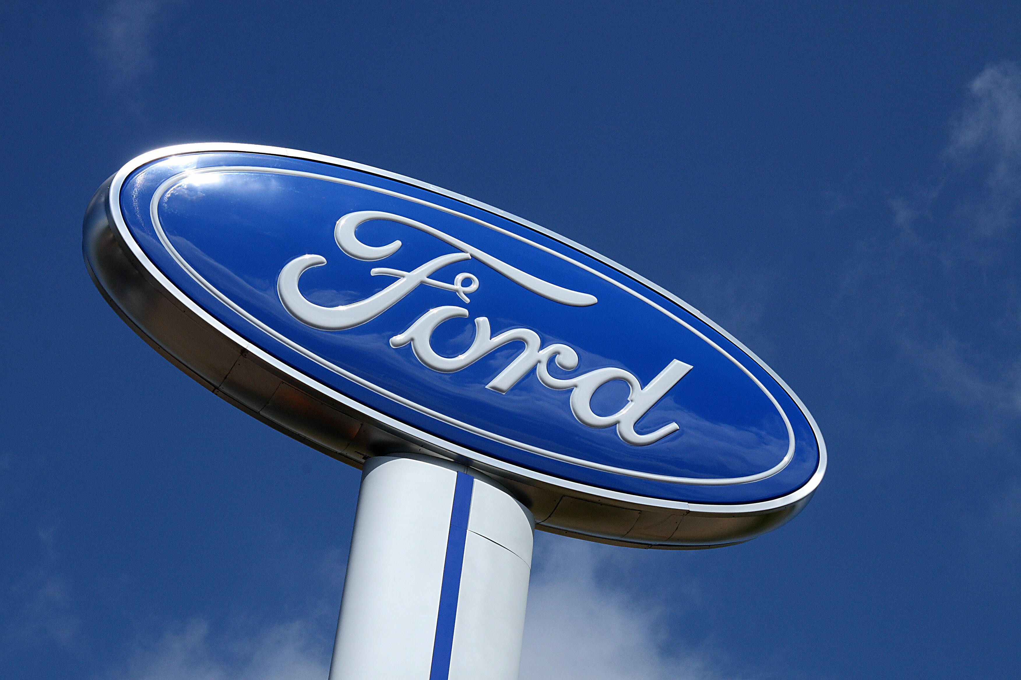 Ford eliminará 3,800 empleos en Europa en tres años