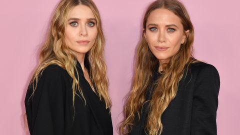 Mary-Kate y Ashley Olsen alcanzaron la fama con la película 'It Takes Two'.