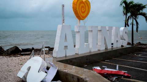 Efectos huracán Laura en Salinas, Puerto Rico