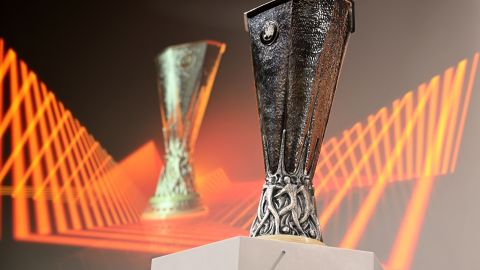 Barcelona y United buscarán clasificarse a los octavos de final de la Europa League.