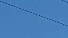 La policía estableció un perímetro alrededor del edificio que alberga la guardería en Laval, Quebec.