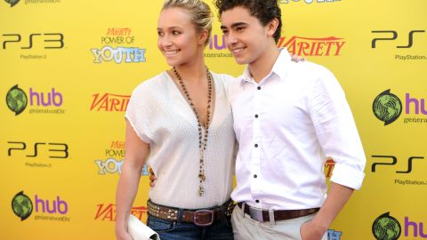 Hayden Panettiere junto a su hermano Jansen Panettiere.