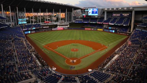 Atlanta Braves v Miami Marlins