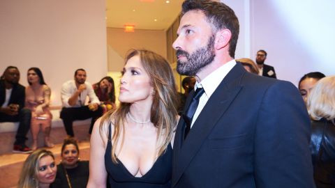 Jennifer López y Ben Affleck celebran su amor con tatuajes.