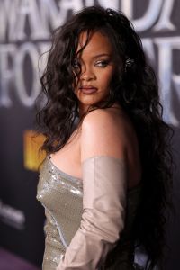 Rihanna: Pastor asegura que demonios lo torturaron en el infierno con música de la cantante