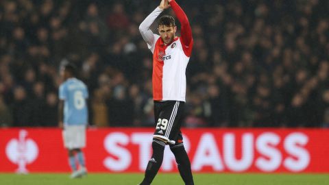 Giménez está en su temporada debut con el Feyenoord.