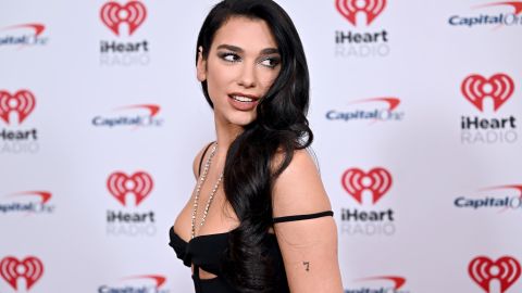 La cantante Dua Lipa dejó a la expectativa a sus fanáticos tras mostrar un material que pudiera tratarse de su nuevo álbum.