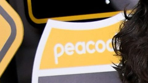 Simon Helberg y Jocelyn Towne compraron hace poco otra mansión en Pasadena.